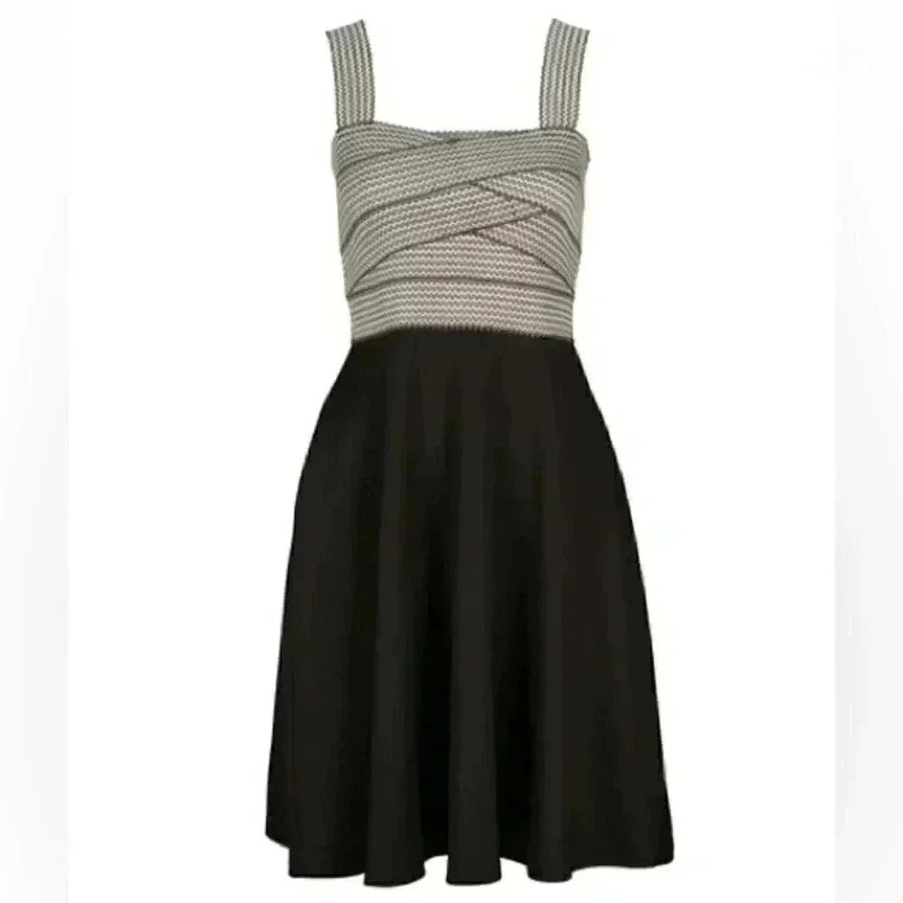 Ricki’s Fit & Flare Skater Dress Sweetheart Neck Black White Size 0